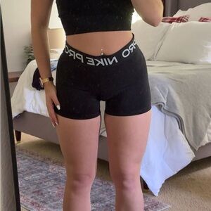 Nike Black Athletic Shorts for Performance